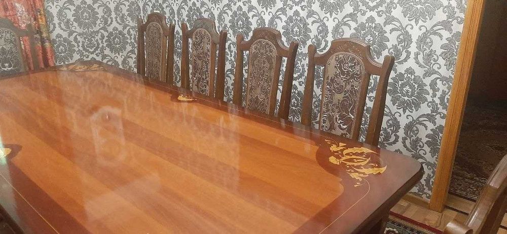 Меҳмонхона учун стол ва стуллар / Стол и стулья для зала