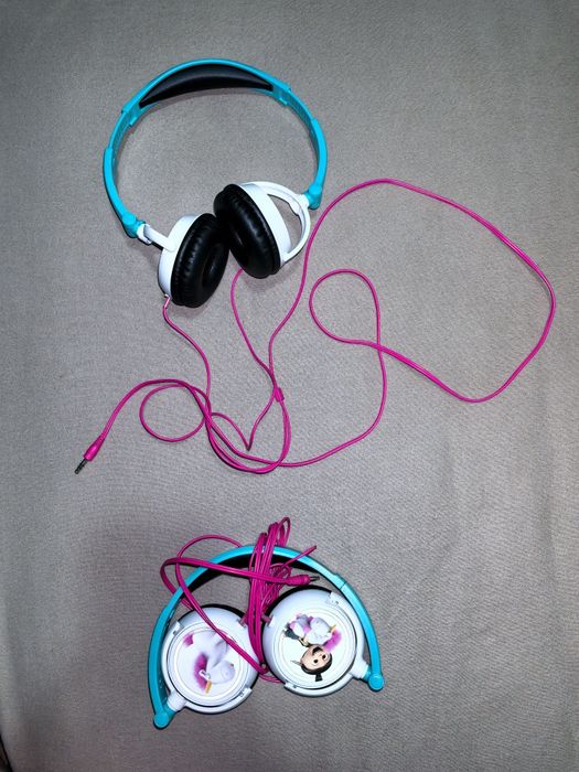 Vând Căști audio copii Lexibook Minions HP010DES1, pliabile, protecție volum 85dB