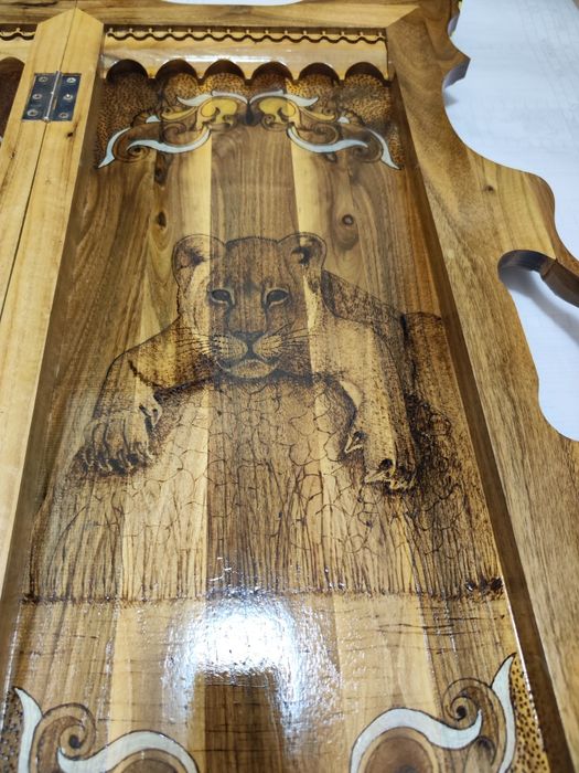 Красивые нарды из ореха