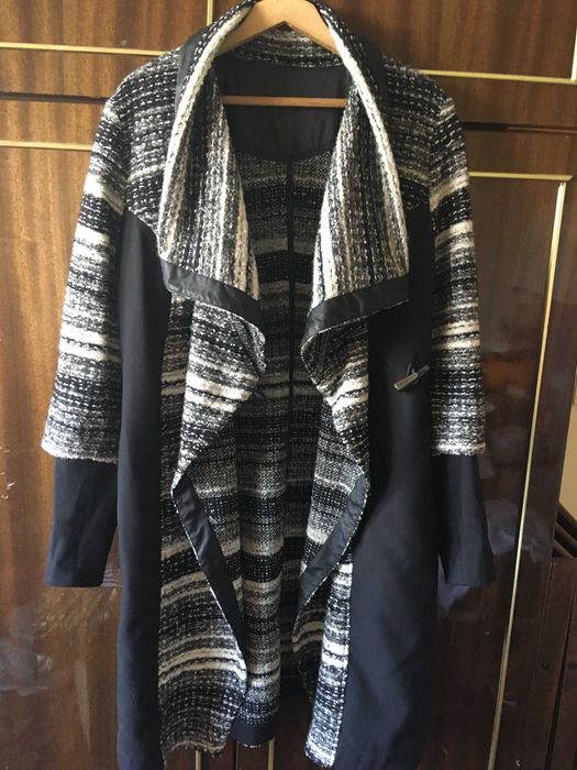 Дамско палто Carla ново