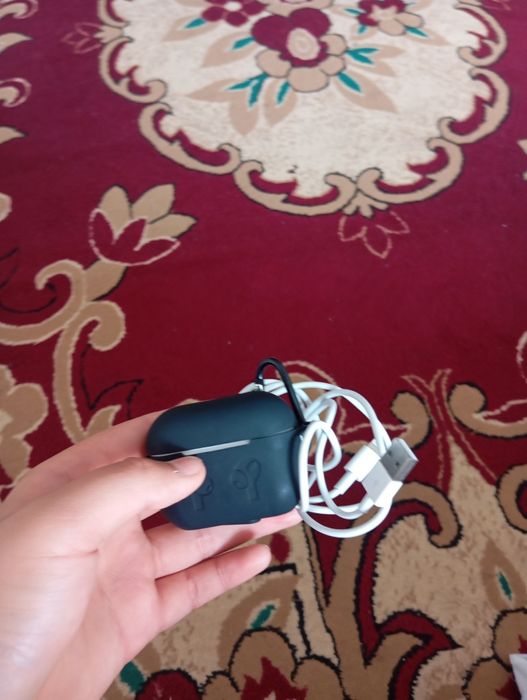 Безпроводной наушникUT2