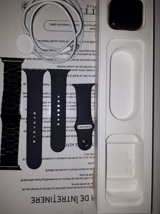 Ceas Apple4,display crapat,2bratari: silicon+metalica,husa