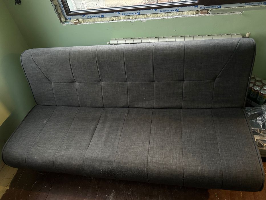 Разтегателен диван