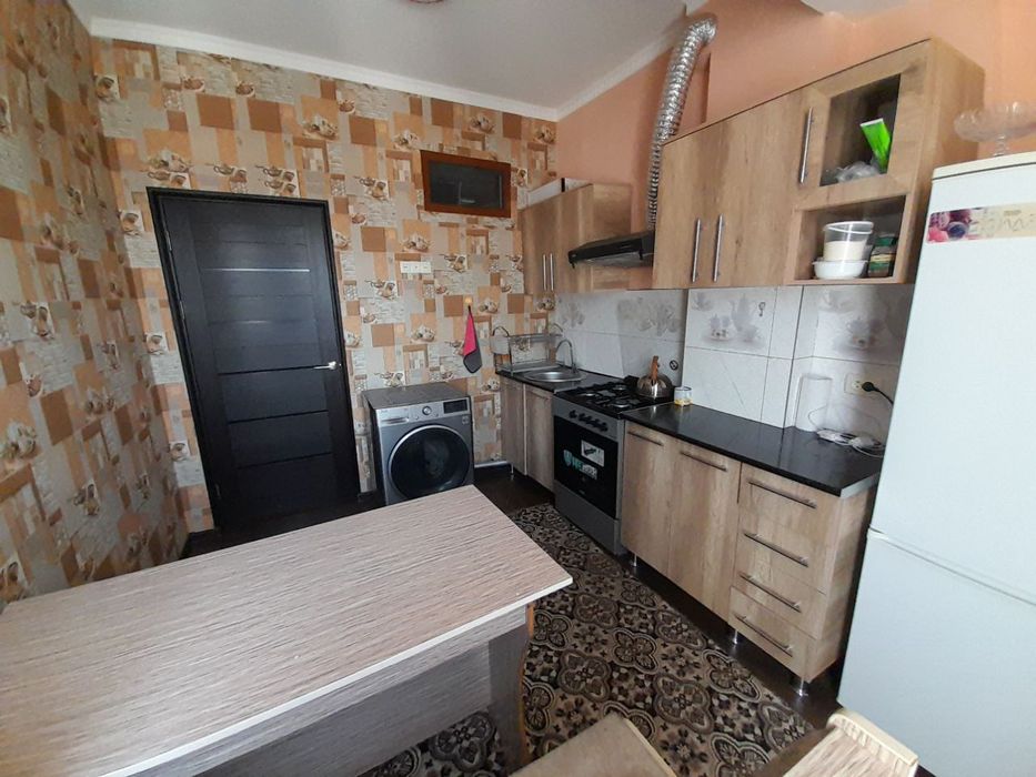 3 хонали квартира ижарага берилади!!!