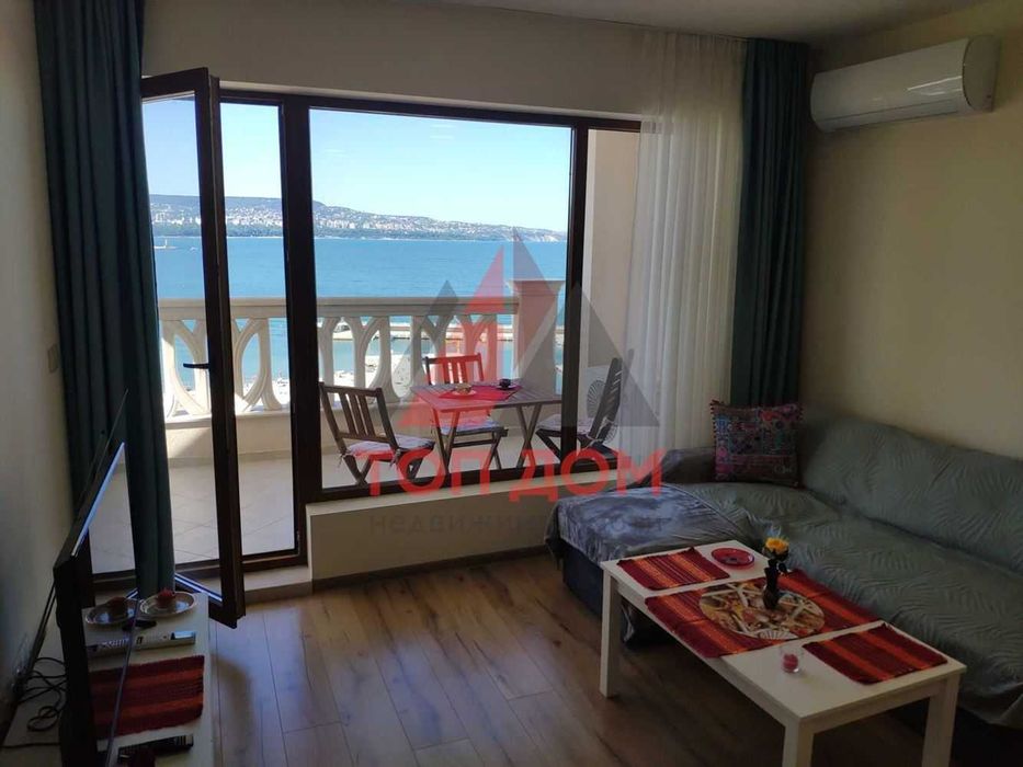 Дава се под наем Тристаен апартамент в Варна, Аспарухово - 113 кв.м за 930 € - Снимка #1