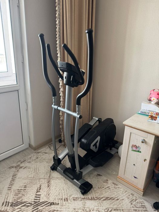 Эллиптический тренажёр