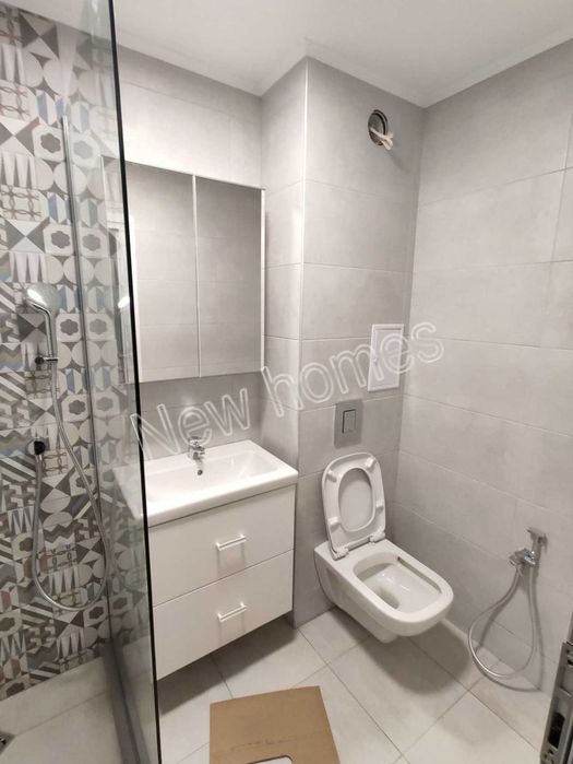 Продава се Двустаен апартамент в Пловдив, Младежки Хълм - 62 кв.м за 2420 €/кв.м - Снимка #2