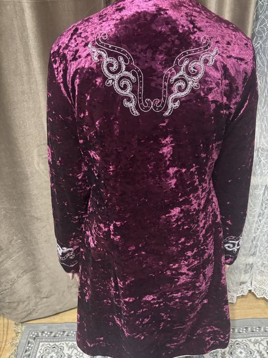 Камзол р 48 б/у