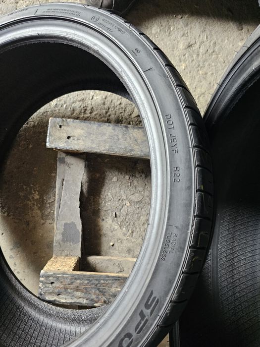 2 anvelope vara 225 35 20 Tomasson