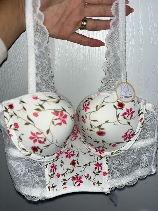 Дамски сутиен балконет