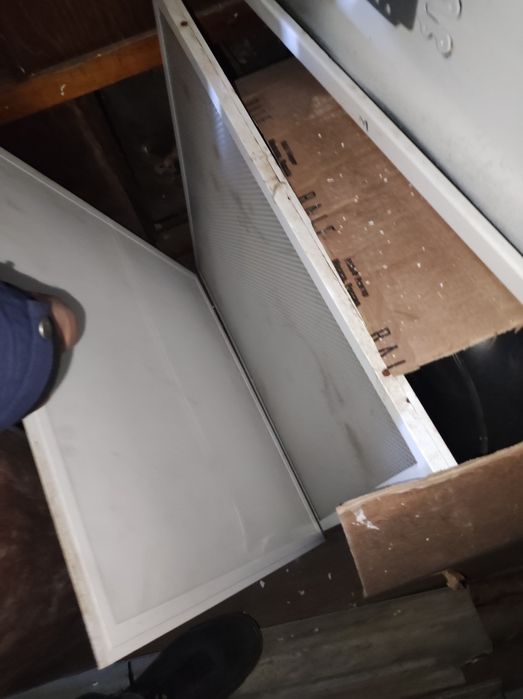 Продам мультиварку, коньки, бак, светодиодные панели