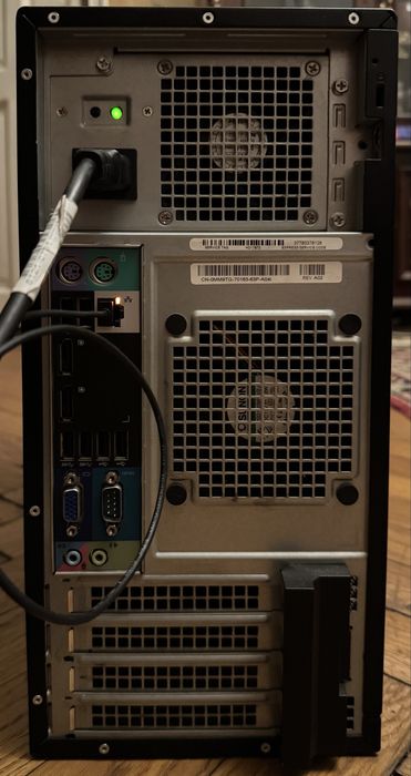 Vând server Dell PowerEdge T20, 24 GB RAM, 2x1.9TB HDD, perfect functional