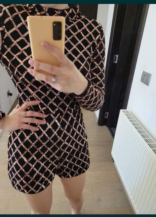 Vând salopeta eleganta