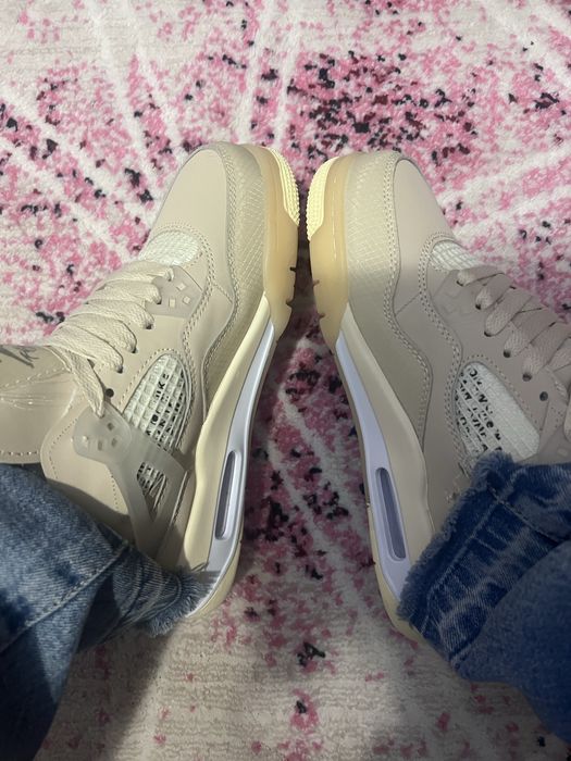 Air Jordan 4 x Off-white “Sail”