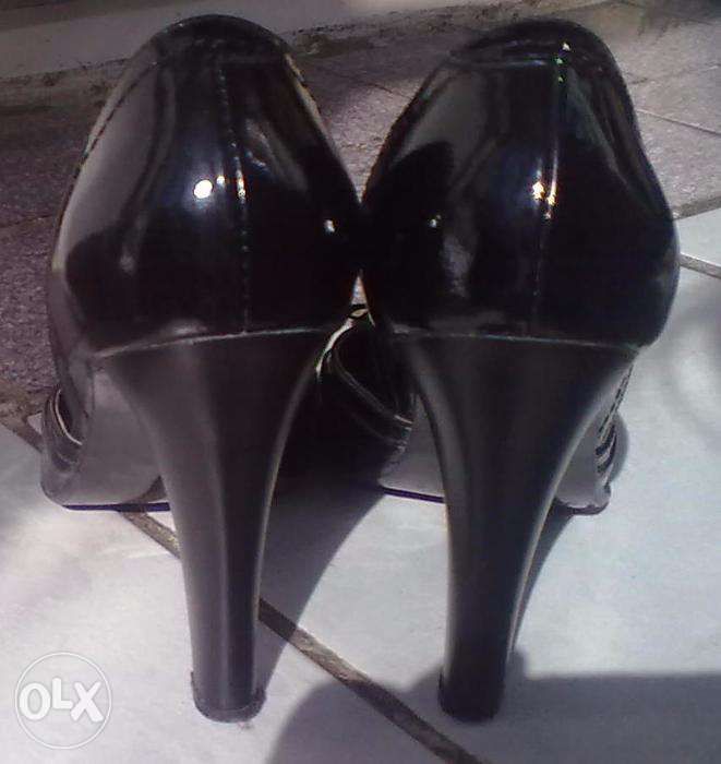 Pantofi piele lacuita