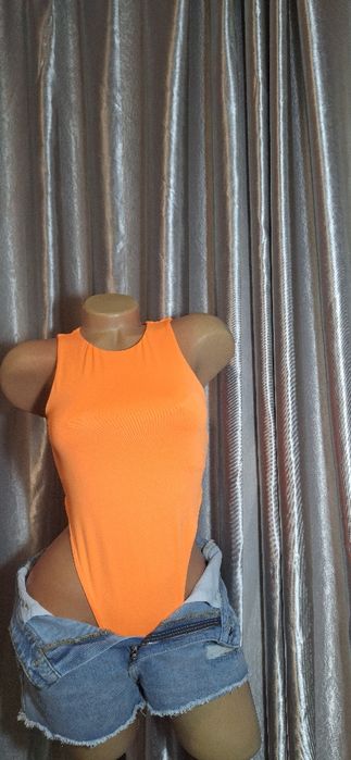 Body portocaliu Bershka, mărimea S, material elastic