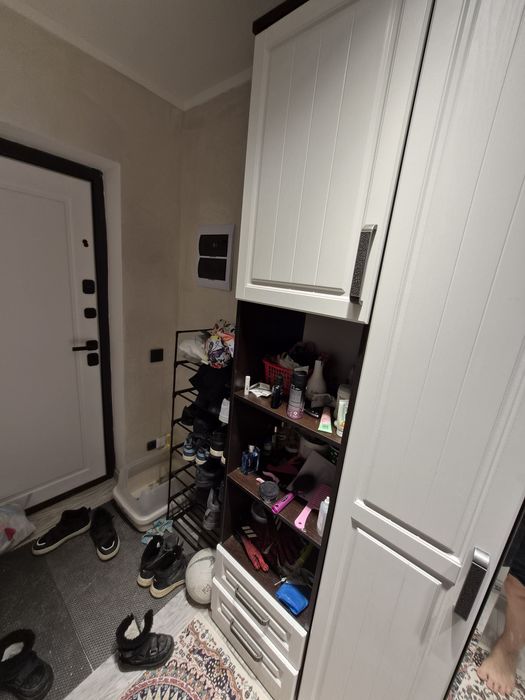 Продам шкаф 7 дверный.