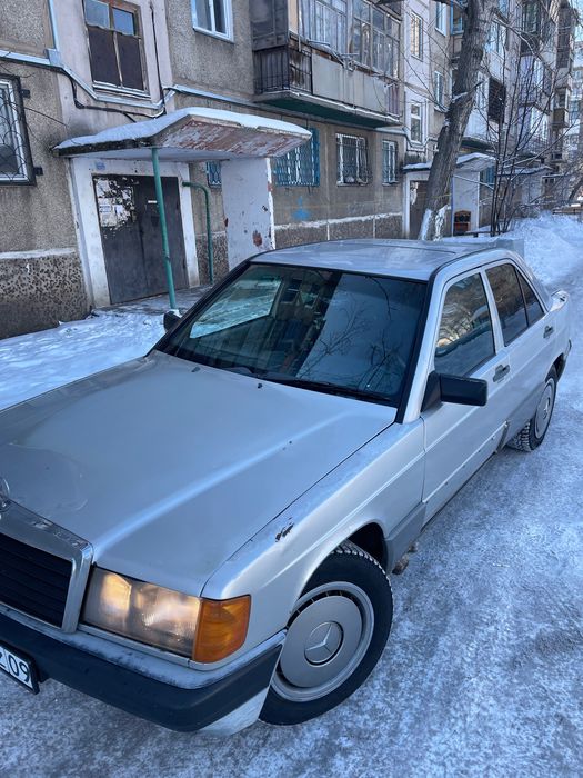 Продаю авто Mercedes 190