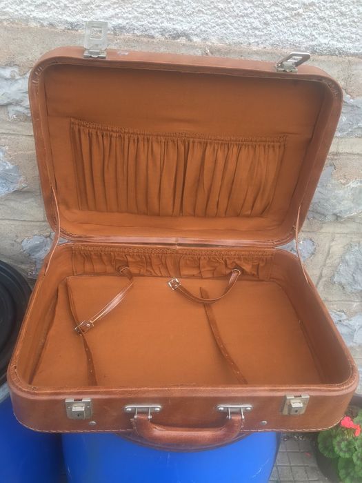 Куфар     антика