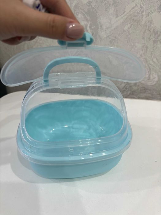 Продам переноску для попугайчика