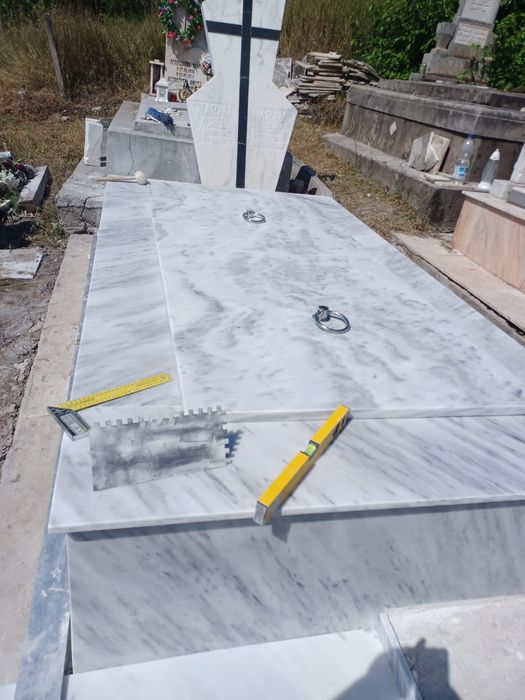 Lucrări monumente funerare