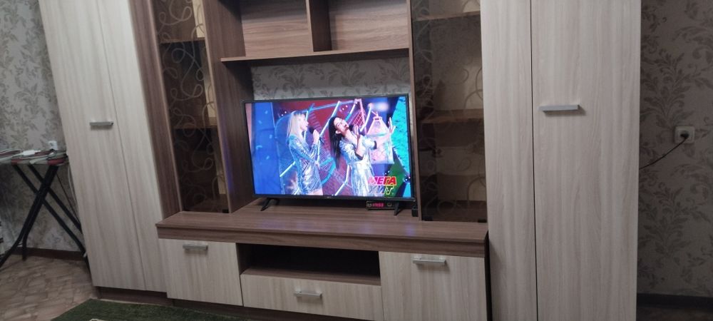 Продам стенку в гостиную