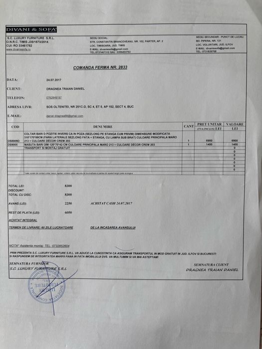 Canapea de piele, masa tapisata cu piele si perne piele