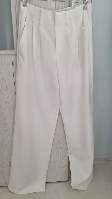 Pantaloni dama din stofă