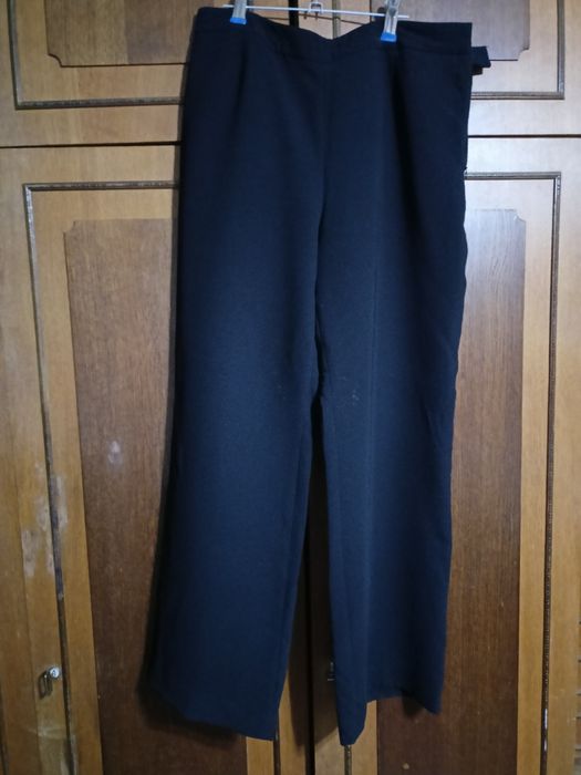 Школьные вещи  брюки , юбки , блузы