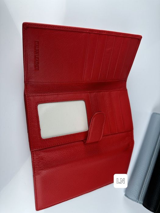 Дамско портмоне от 100% естествена кожа