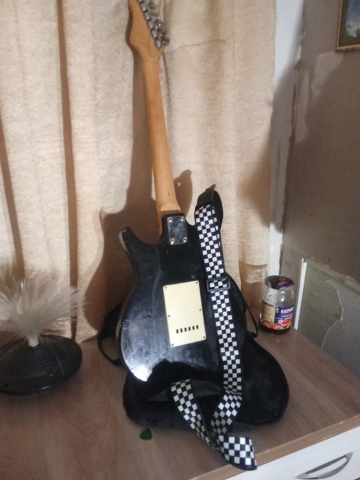 Электра гитара агонь!!