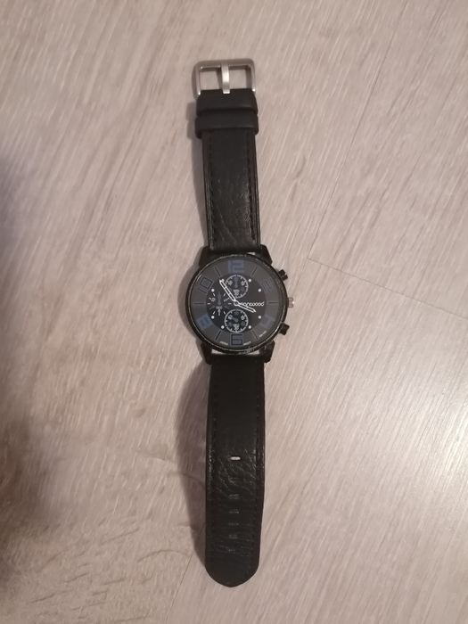 Vand ceas bărbătesc sport