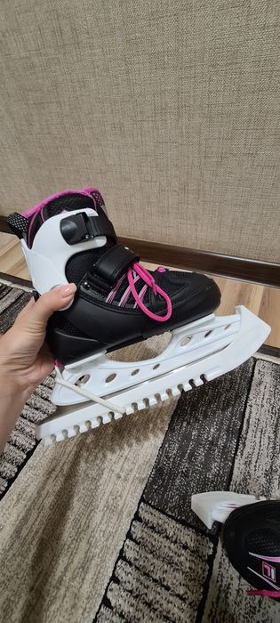 Продам коньки на девочку 28-31 размер