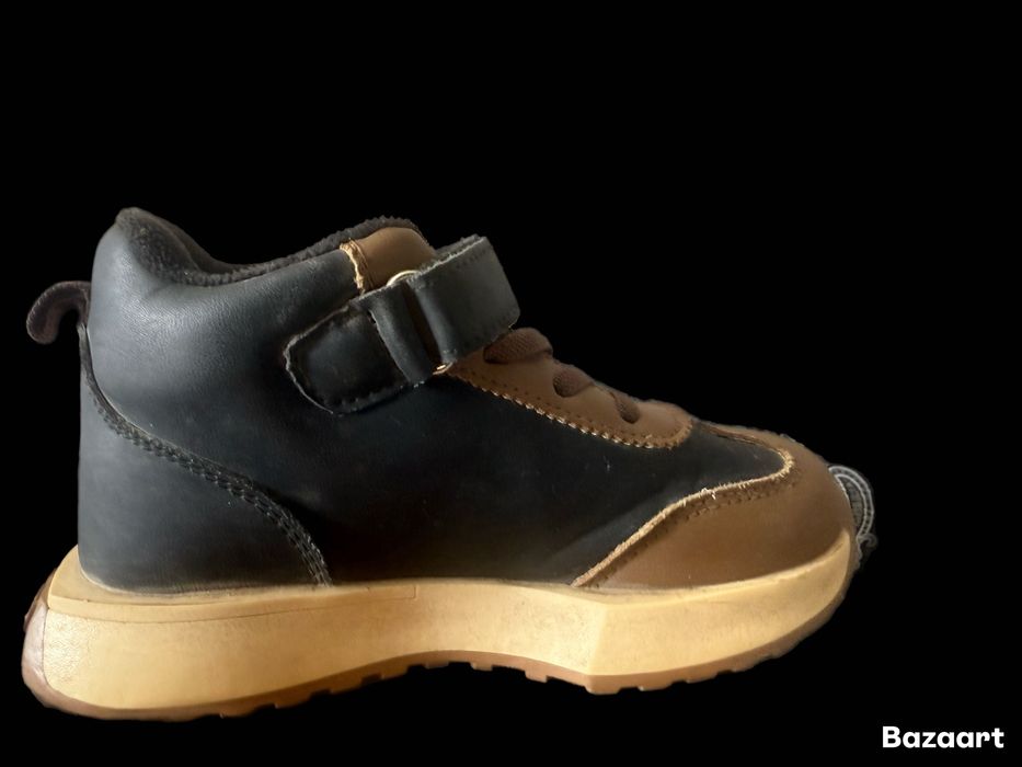 Кроссовки утепленные 29 р