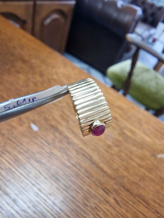 ‼️Златен Пръстен с Натурален РУБИН‼️- Заложна къща Галерия 65