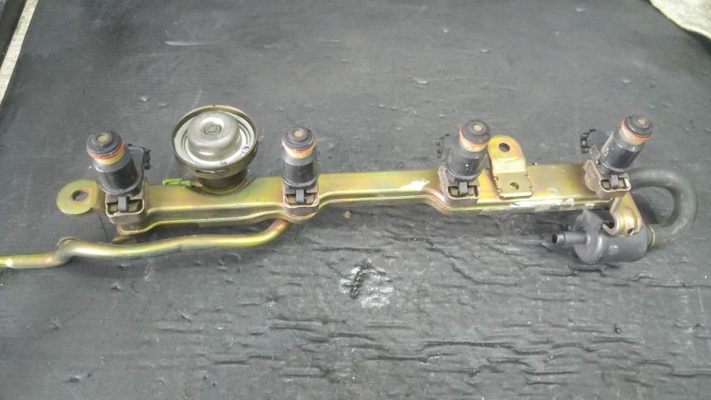 rampa cu injectoare  honda fr-v  1.7 b d17a2