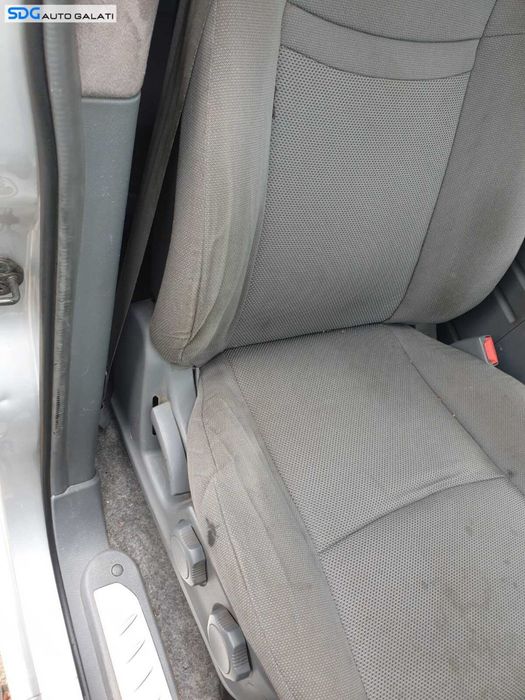 Interior Textil 7 Locuri Fara Incalzire Scaun Scaune Fata Stanga Dreapta Mijloc Bancheta Spate cu Spatar SsangYong Rodius 2004 - 2012