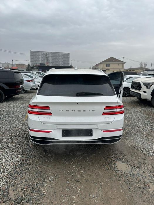 Genegis GV 80 2,5 benzin