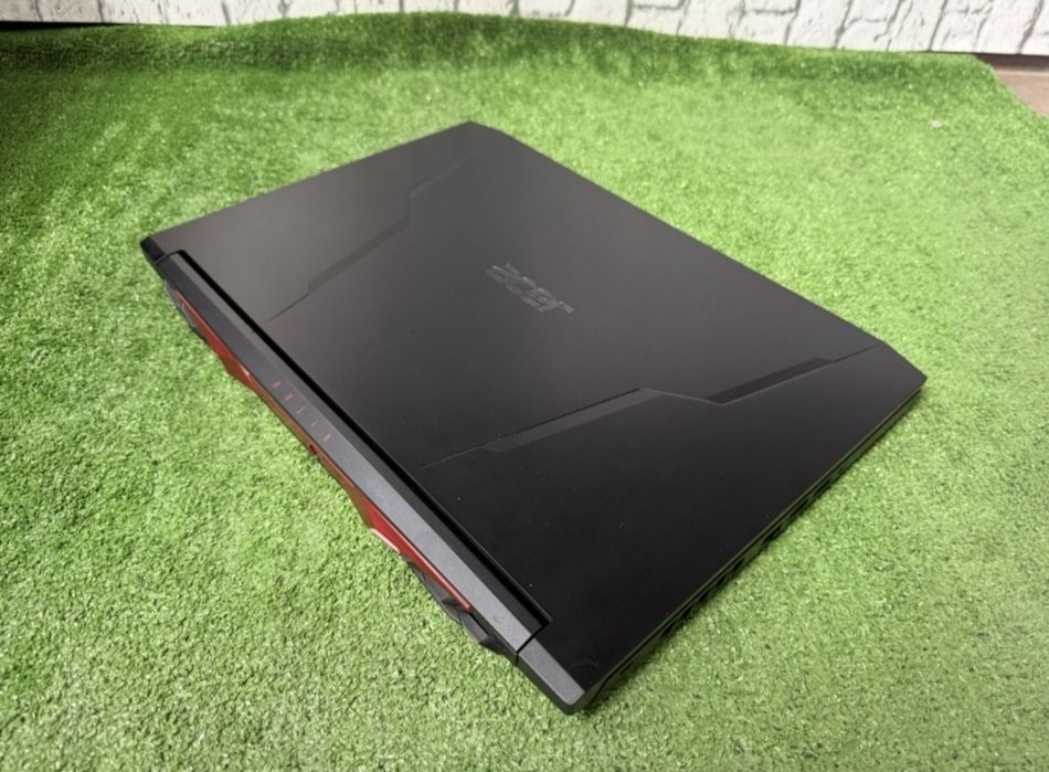 Продам игровой ноутбук