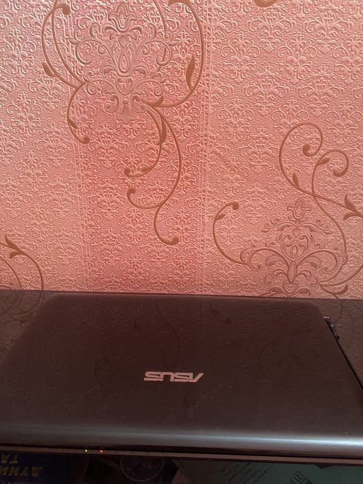 Ноутбук Asus продаю
