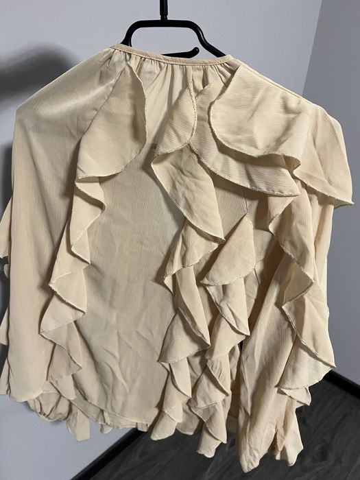 Риза с воали бежова