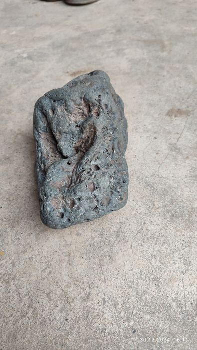 Каменый метеорит