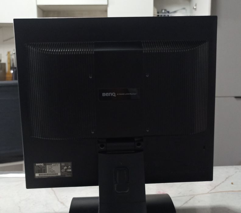 Продается 2 монитор рабочие