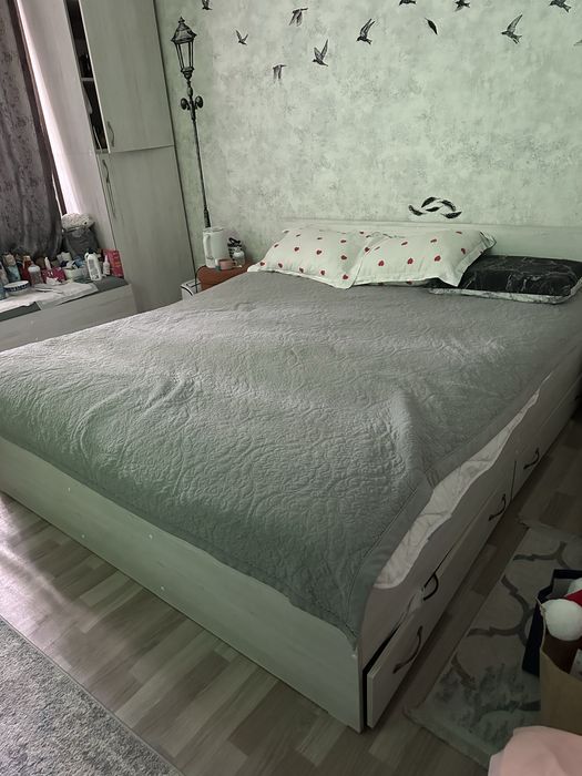 Продам кровать двухспальную