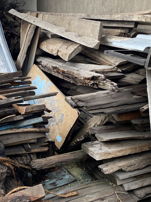 Дрова для отопления.