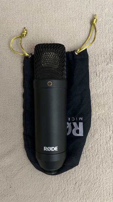 Микрофон Rode NT1