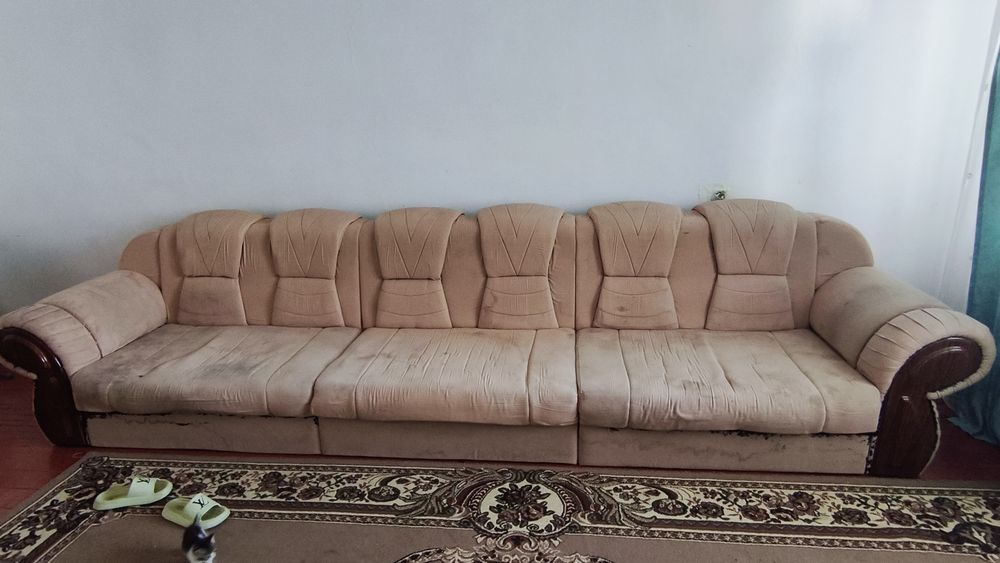 Бесплатно одам диван