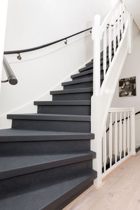 Покраска лестниц и мебели