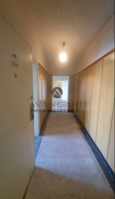 Продава се Тристаен апартамент в Пловдив, Каменица 1 - 100 кв.м за 1750 €/кв.м - Снимка #8