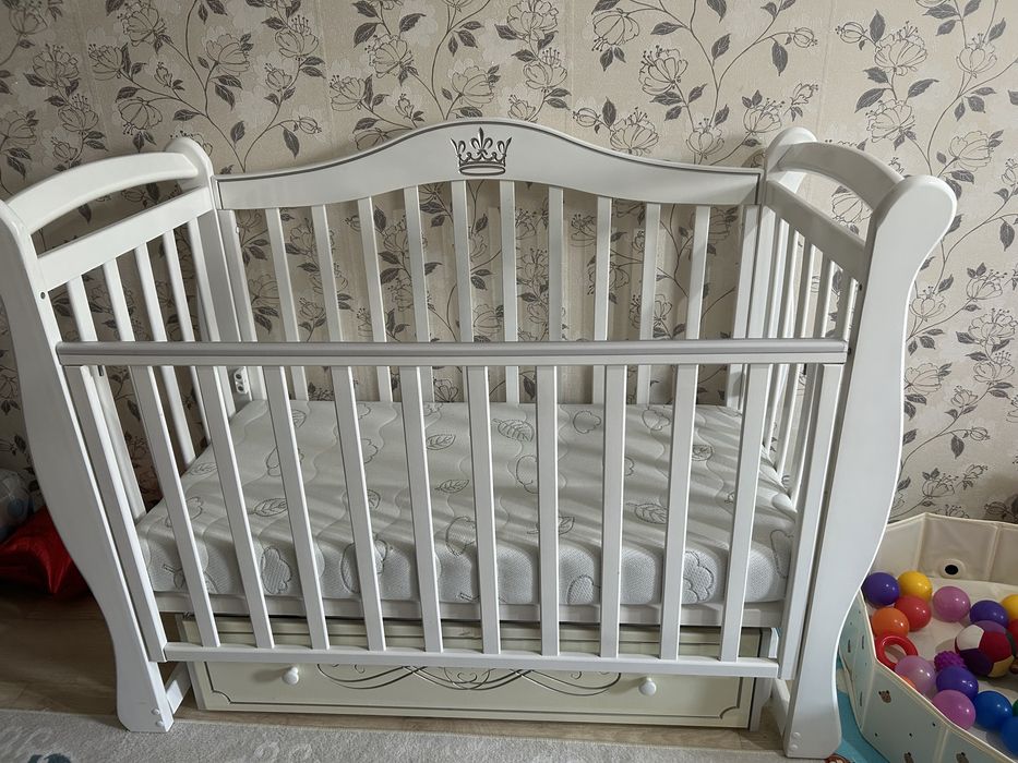 Продам кровать детскую